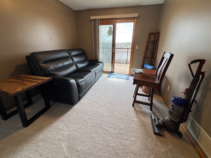 Building Photo - 13918 Riverview Dr NW