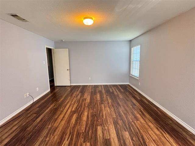 Building Photo - 6909 Planters Row Dr