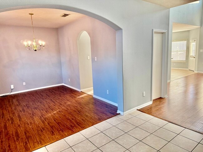 Building Photo - 6537 Canyon Mist Ln