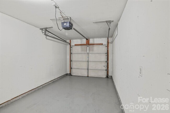 Building Photo - 10630 Sleigh Bell Ln