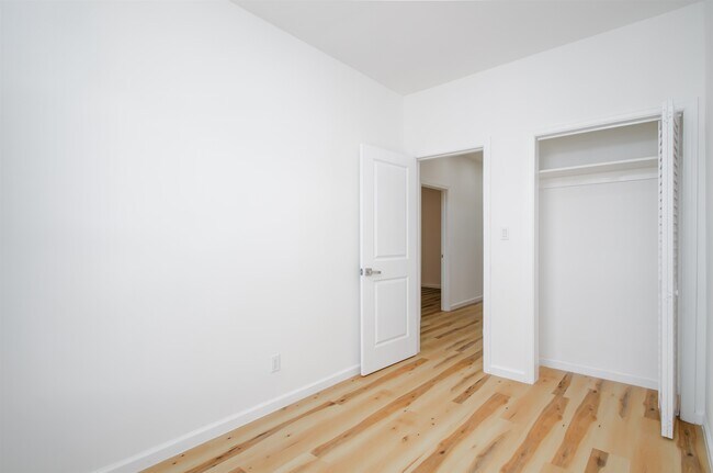 Building Photo - 251 Halladay St