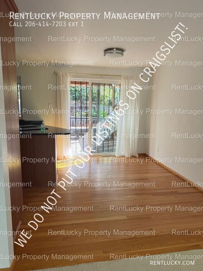 Building Photo - 6718 23rd Ave SW