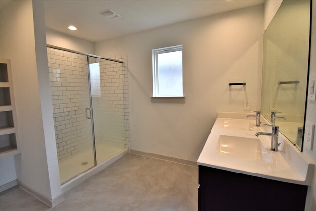 Building Photo - 4023 Yonkers Valley Ln