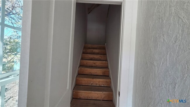 Building Photo - 16580 Fm 2115