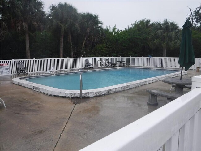 Building Photo - 5015 Allner St