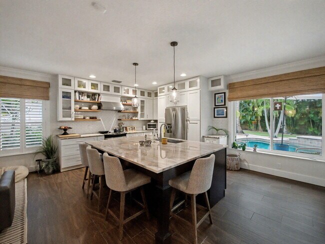 Building Photo - 8121 SE Orchard Terrace