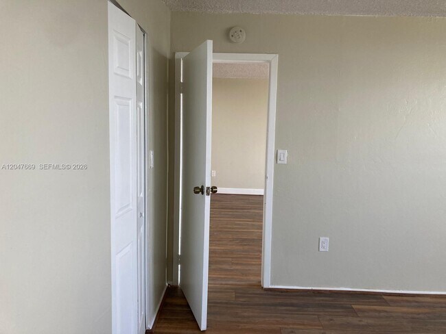 Building Photo - 7900 Tatum Waterway Dr