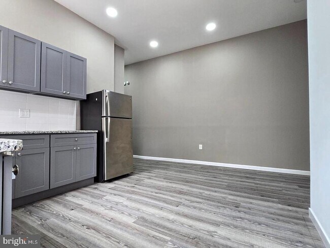 Building Photo - 1218 N 16th St