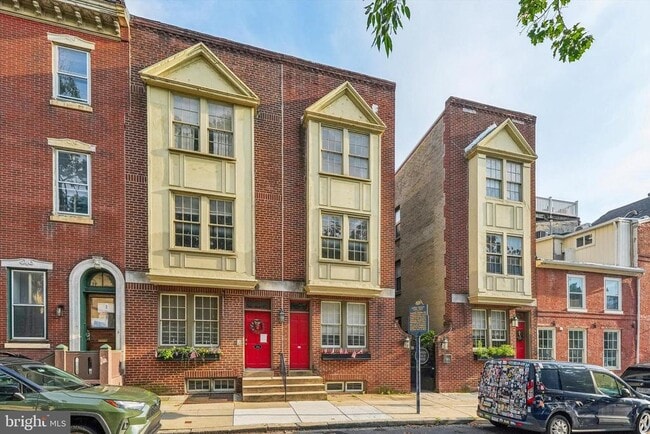 Building Photo - 334 Lombard St