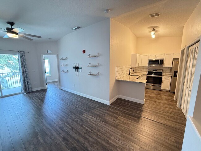 Building Photo - 8844 Grand Palms Cir