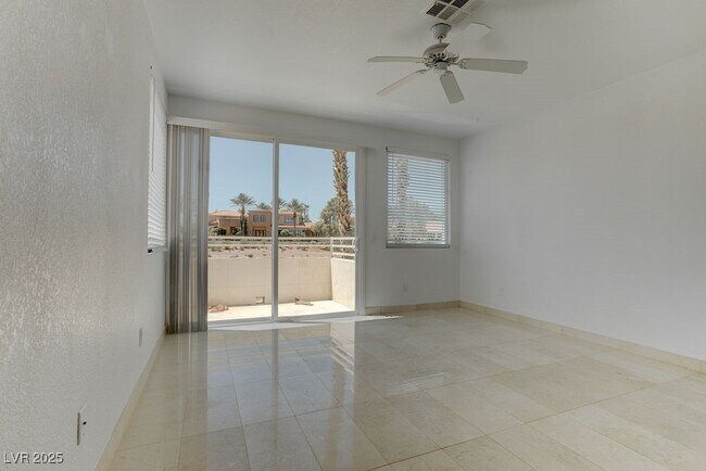 Building Photo - 8953 Diamond Falls Dr