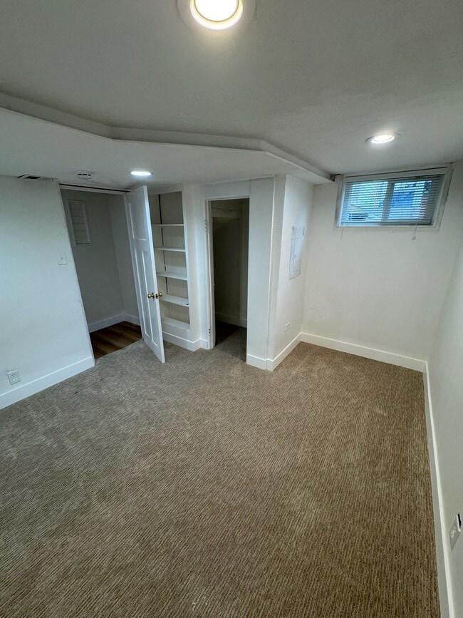 Building Photo - 1216 S 1100 E