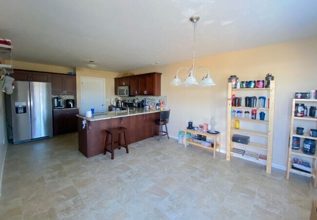 Building Photo - Italian Estates Property Management