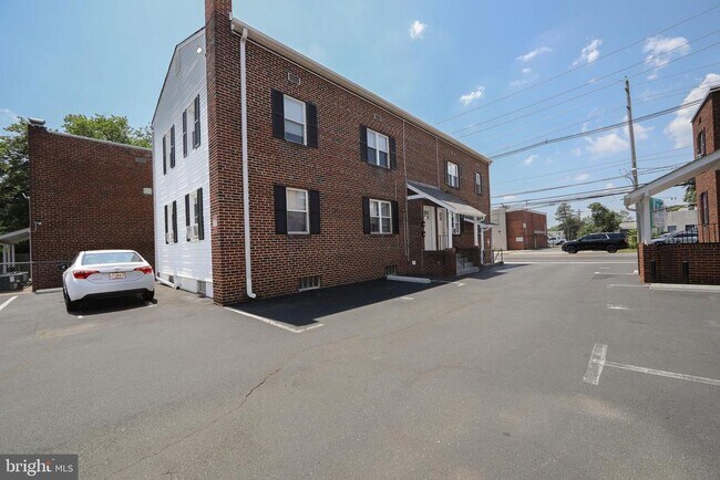 Building Photo - 13 S Black Horse Pike