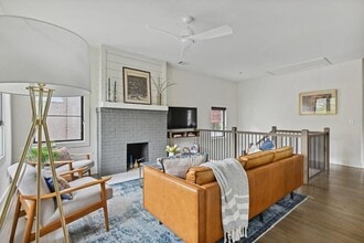 Building Photo - 634 Bonaventure Ave NE