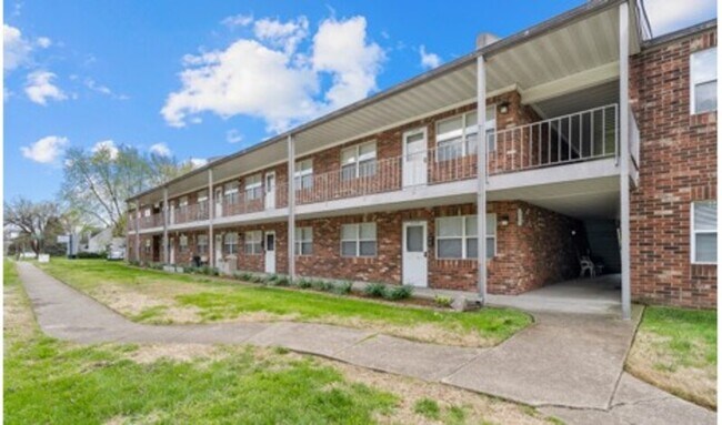 Building Photo - 2143 St Johns Pl