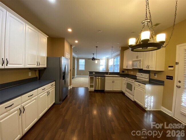 Building Photo - 9513 Wilson Hall Dr