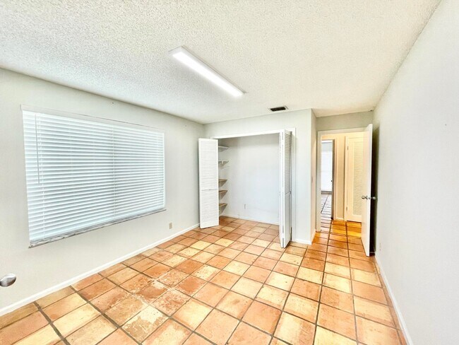 Building Photo - 11933 Waterwood Dr