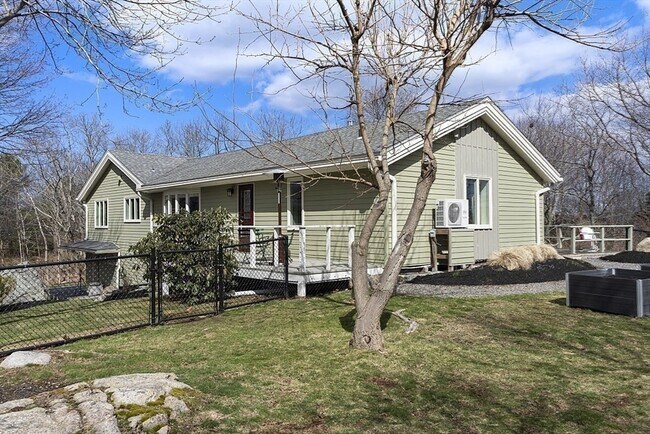 Building Photo - 39 Decatur St