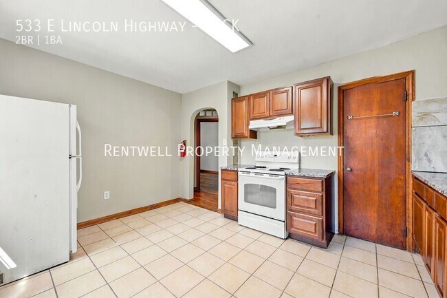 Building Photo - 533 Lincoln Hwy E