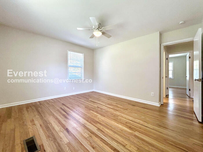 Building Photo - 4542 Carter Rd