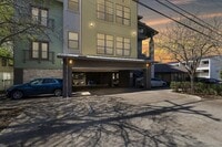 Building Photo - 907 Duncan Ln