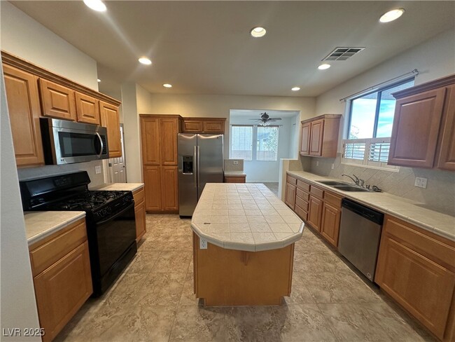 Building Photo - 1236 Sonatina Dr