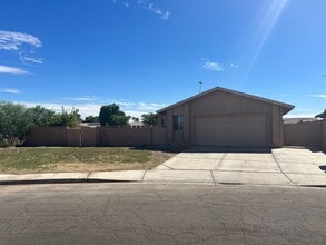 Building Photo - Three Bedroom Cibola Home on a large Lot