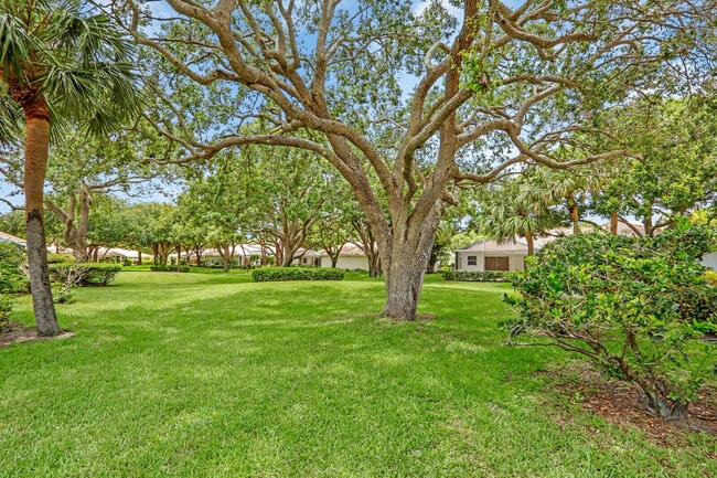 Building Photo - 7904 Chapman Oak Ct