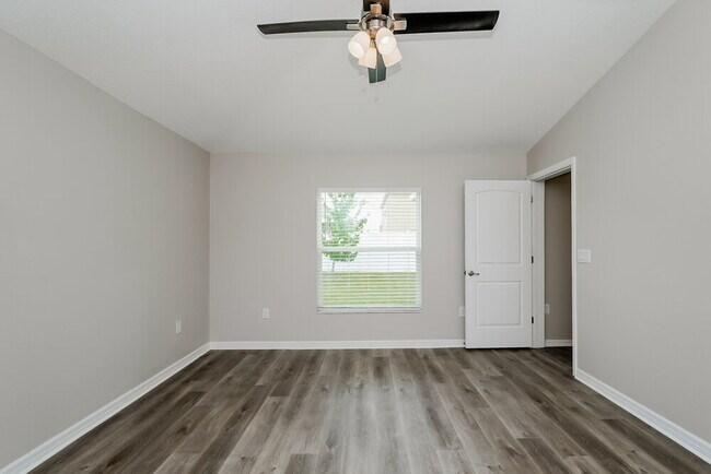 Building Photo - 10221 Carp Holw Rd