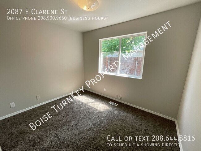 Building Photo - 2087 E Clarene St