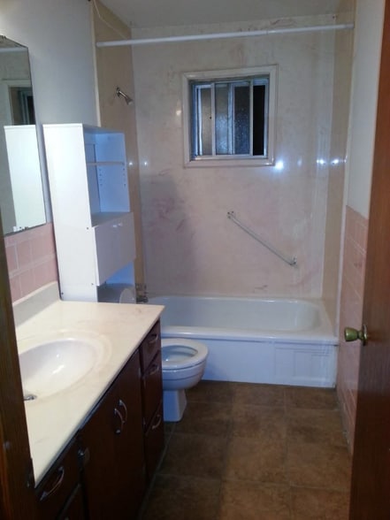 Building Photo - 83 Old Springfield Rd