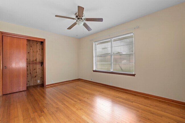 Building Photo - 1027 Stonecrest Dr