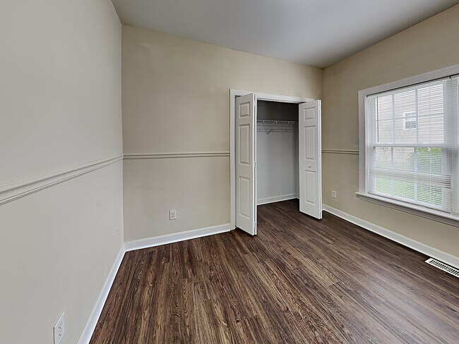 Building Photo - 304 Rose Petal Run