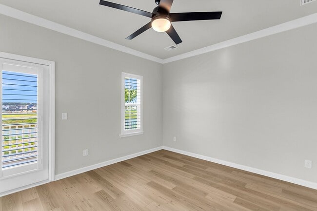 Building Photo - Beautiful 3 Bedrooms, 3.5 Bathrooms Home i...
