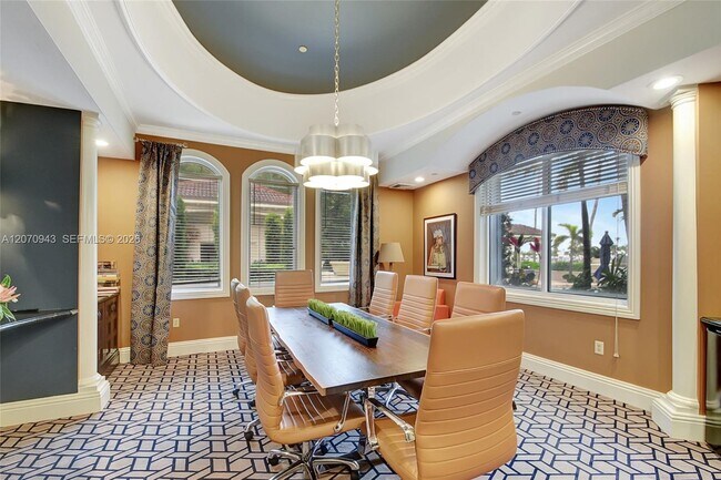 Building Photo - 2206 Tuscany Way