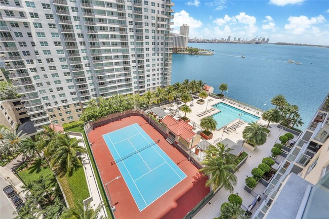 Building Photo - 1155 Brickell Bay Dr