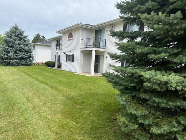 Primary Photo - 600 N Kensington Dr