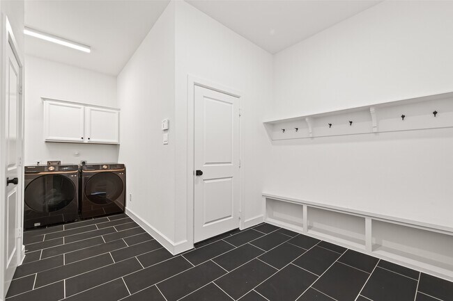 Building Photo - 15503 Salmon Springs Dr