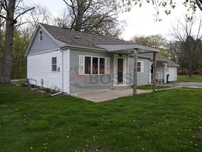 Building Photo - 6195 Glen Dr