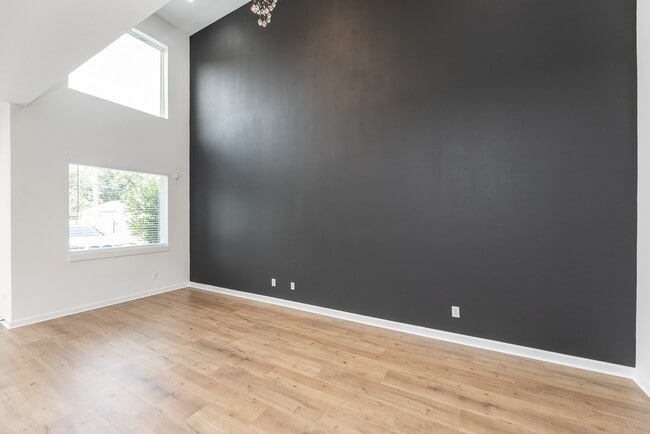 Building Photo - 8502 Safeguard St