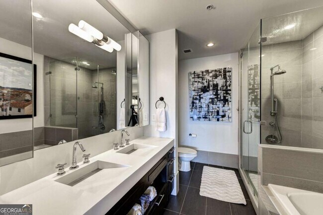 Building Photo - 1820 Peachtree St NW