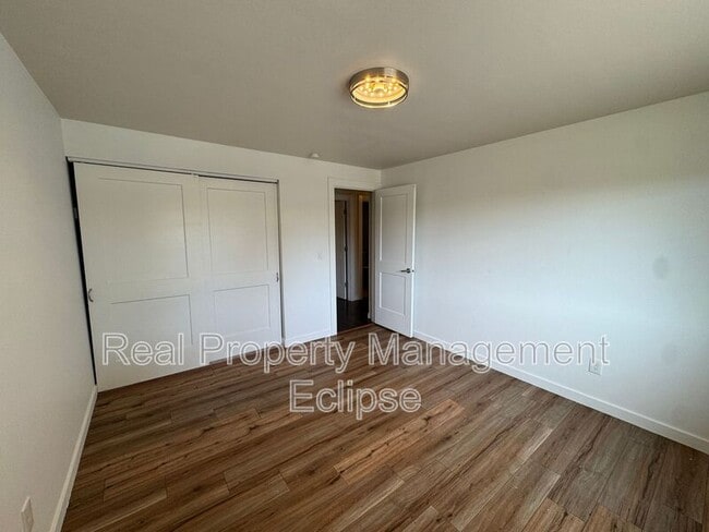 Building Photo - 12714 SE 167th Pl