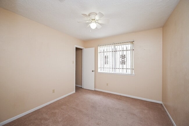 Building Photo - 7918 Chancel Dr