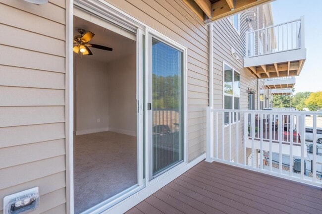 Building Photo - 2618 Lassen Dr