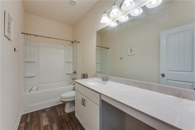 Building Photo - 5317 Burrus Ln