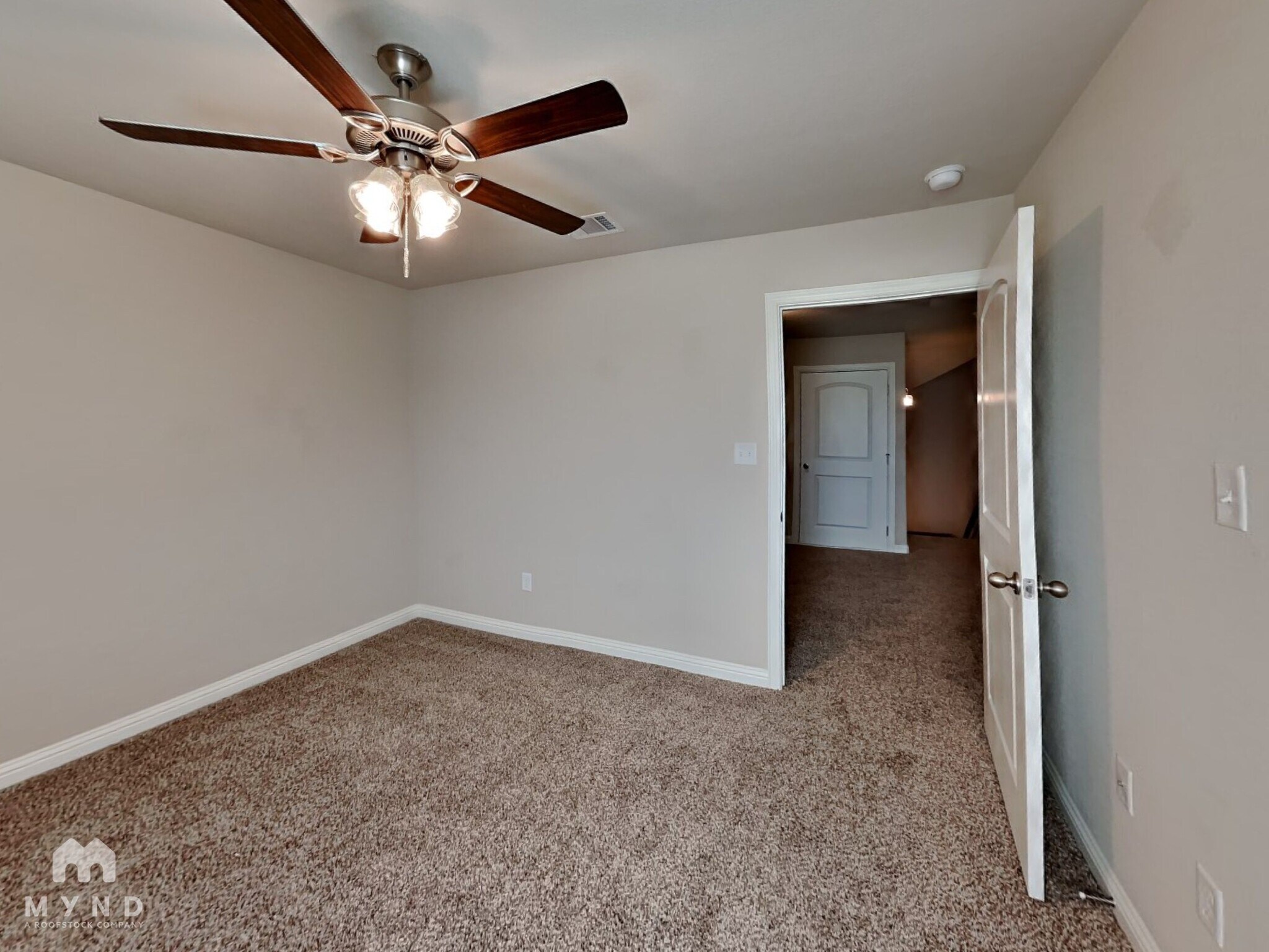 Building Photo - 704 Rolling Terrace Cir