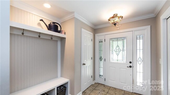 Building Photo - 8511 Viking Dr
