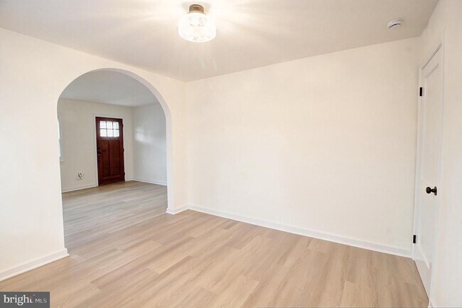 Building Photo - 412 Lee Pl