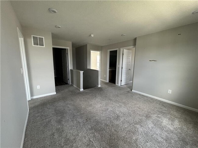 Building Photo - 10561 Elderberry Ln